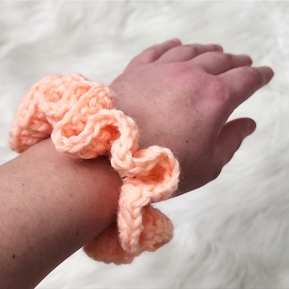 Handmade Textured Crocheted Scrunchies Ponytail Holder Hair Tie Set Of 4 - New - Picture 8 of 11